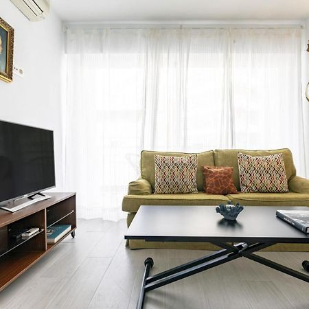 شقة Livemalaga Modern & Vintage Malagueta المظهر الخارجي الصورة